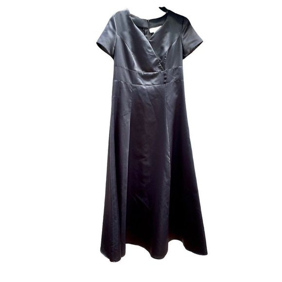 Southeastern Apparel Performance Leggiero  dress Sizes  8 & 12 long black choral - Picture 1 of 16